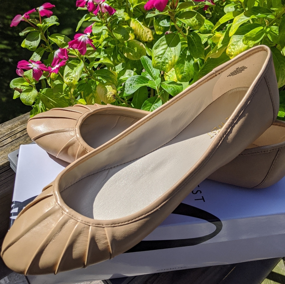 Comfort Calling - Nine West